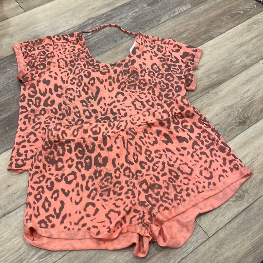 Two pc set L